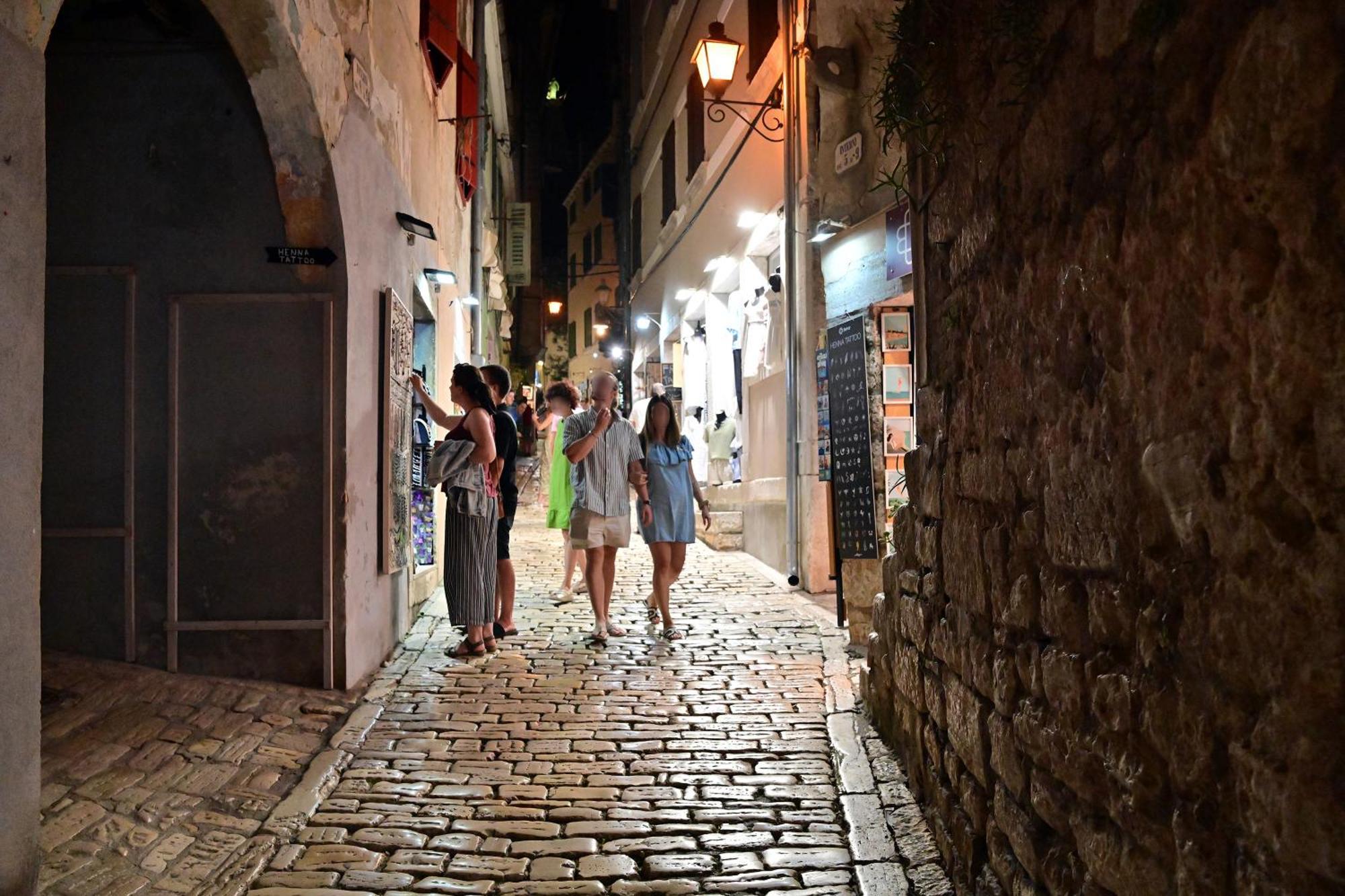 Bohemian Rhapsody Lägenhet Rovinj Exteriör bild